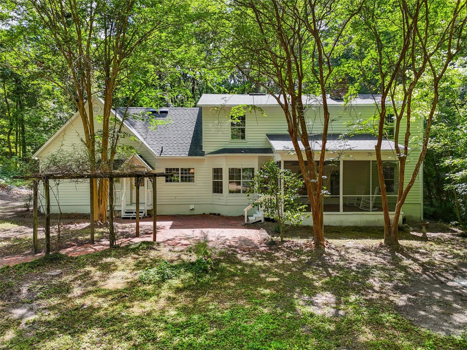 Image 34 of 45 For 276 Woodland Avenue
