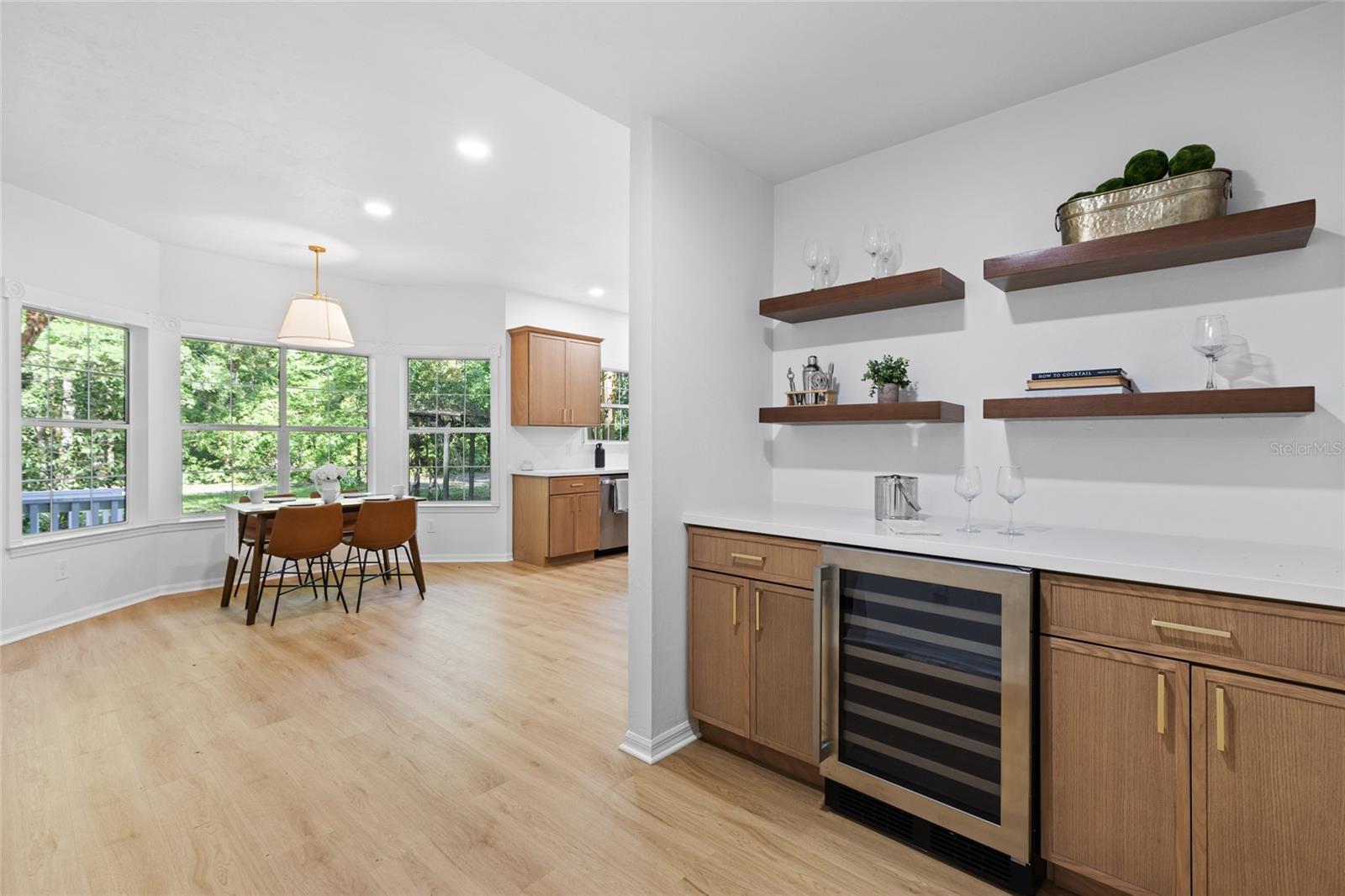 Image 9 of 45 For 276 Woodland Avenue