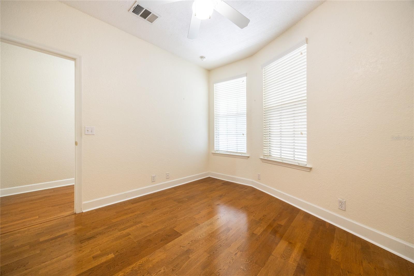 Image 6 of 45 For 4715 91st Drive 302