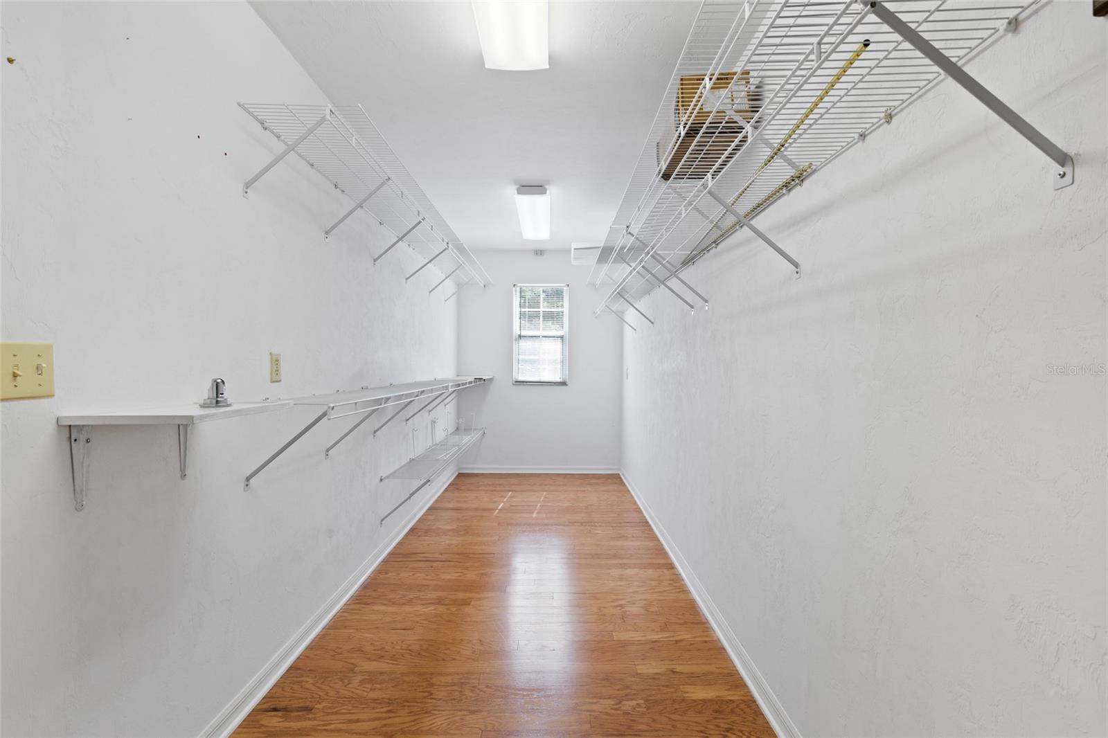 Image 24 of 34 For 6915 49th Street