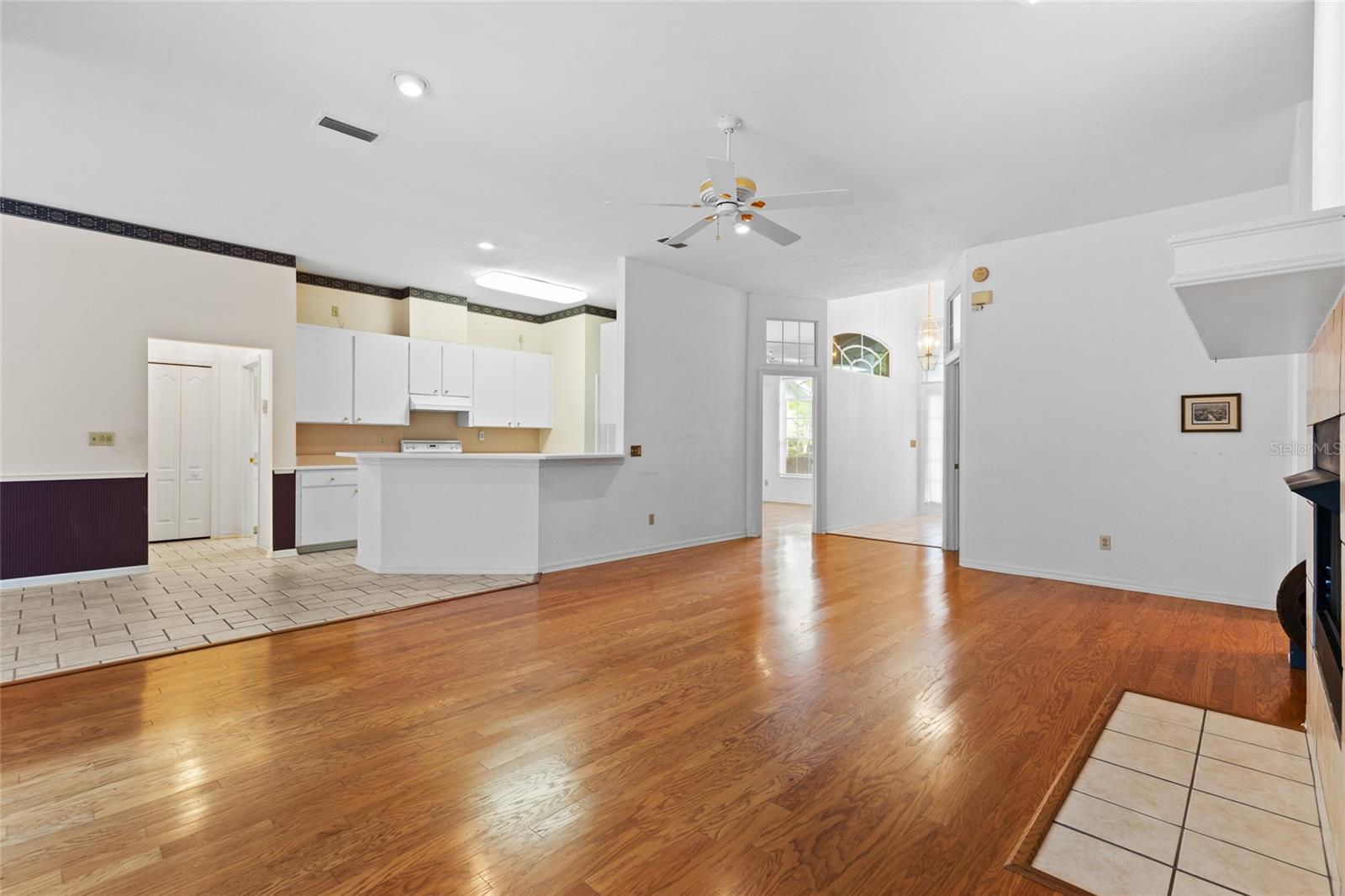 Image 6 of 34 For 6915 49th Street