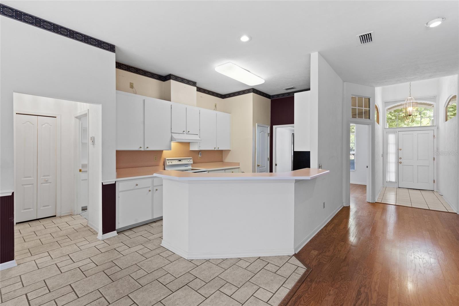 Image 7 of 34 For 6915 49th Street