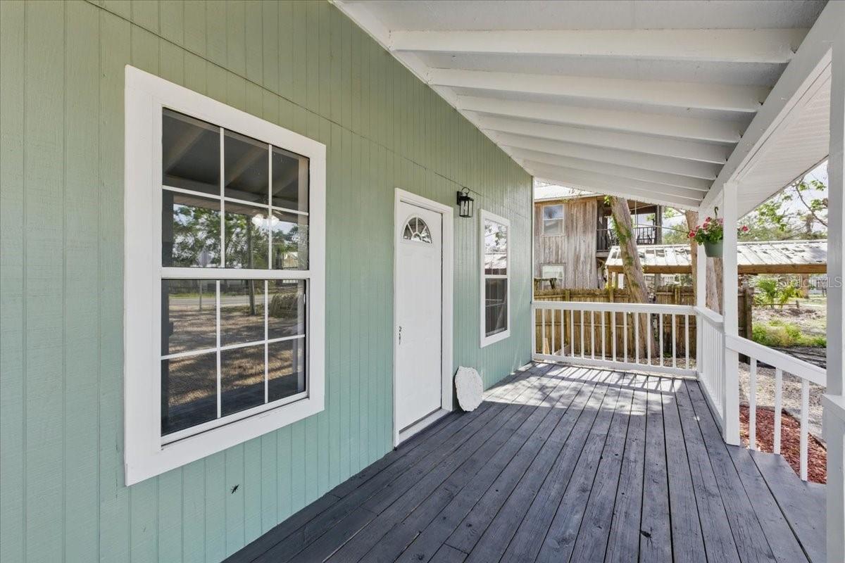 Image 13 of 38 For 203 1st Avenue Se