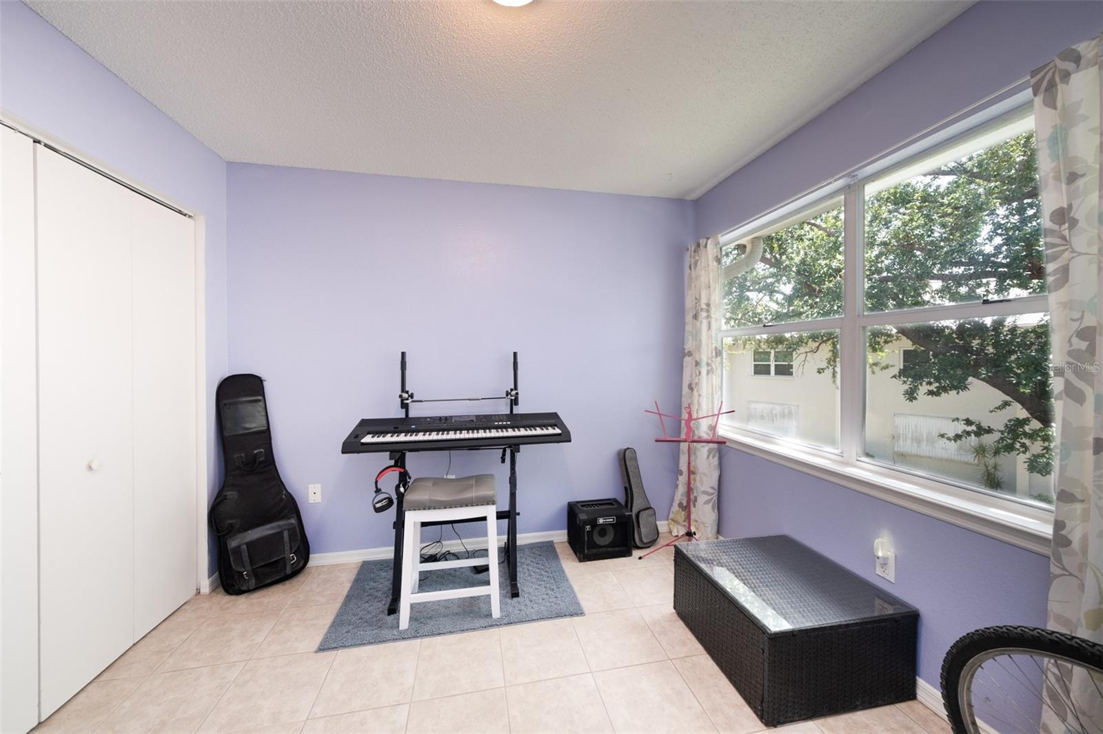 Image 16 of 23 For 12700 Equestrian Cir  2508