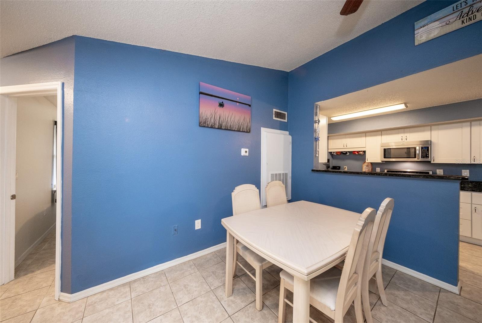 Image 19 of 23 For 12700 Equestrian Cir  2508