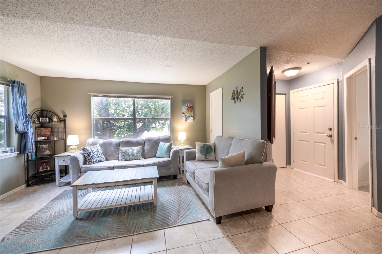 Image 3 of 23 For 12700 Equestrian Cir  2508