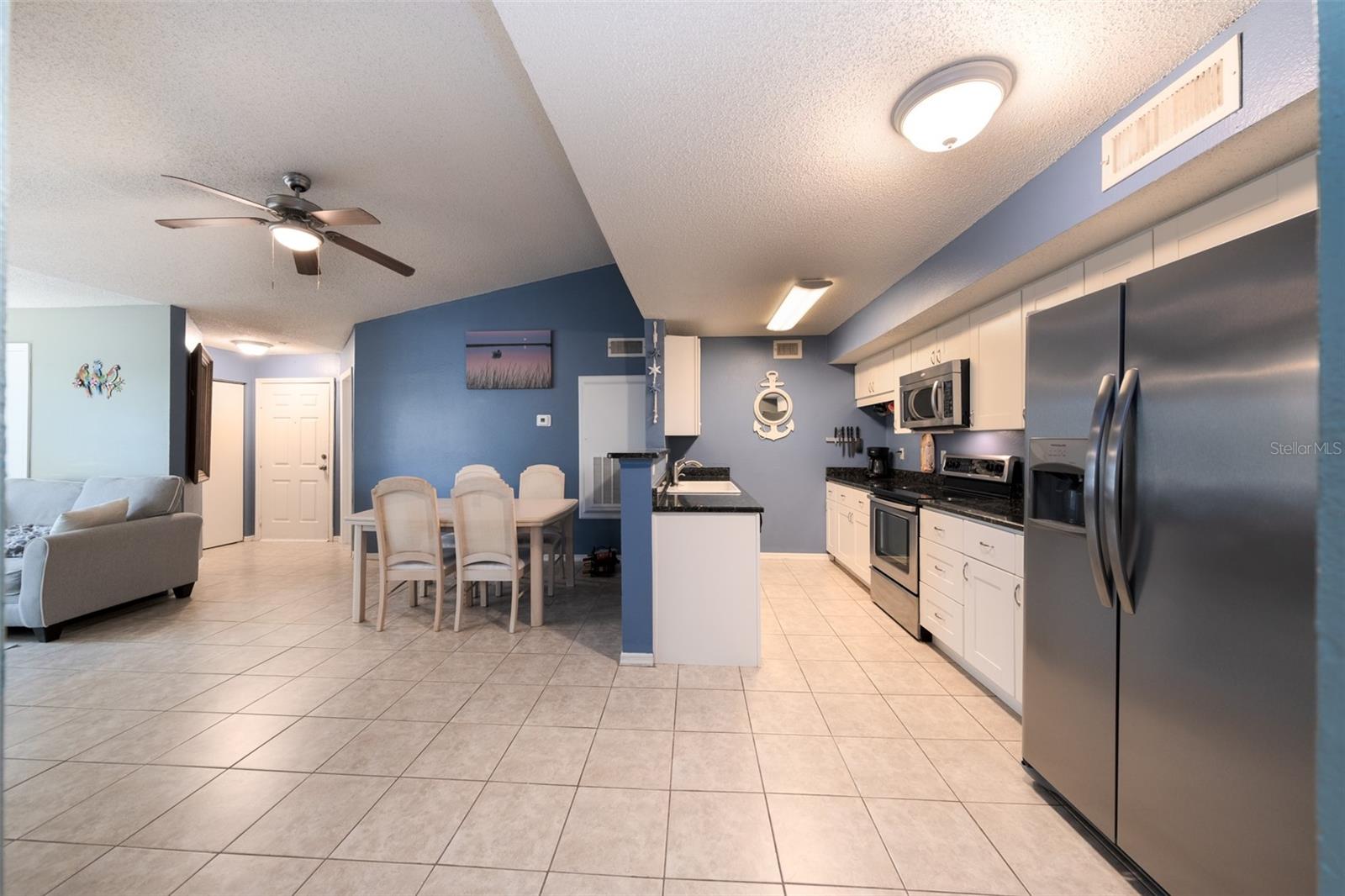 Image 5 of 23 For 12700 Equestrian Cir  2508