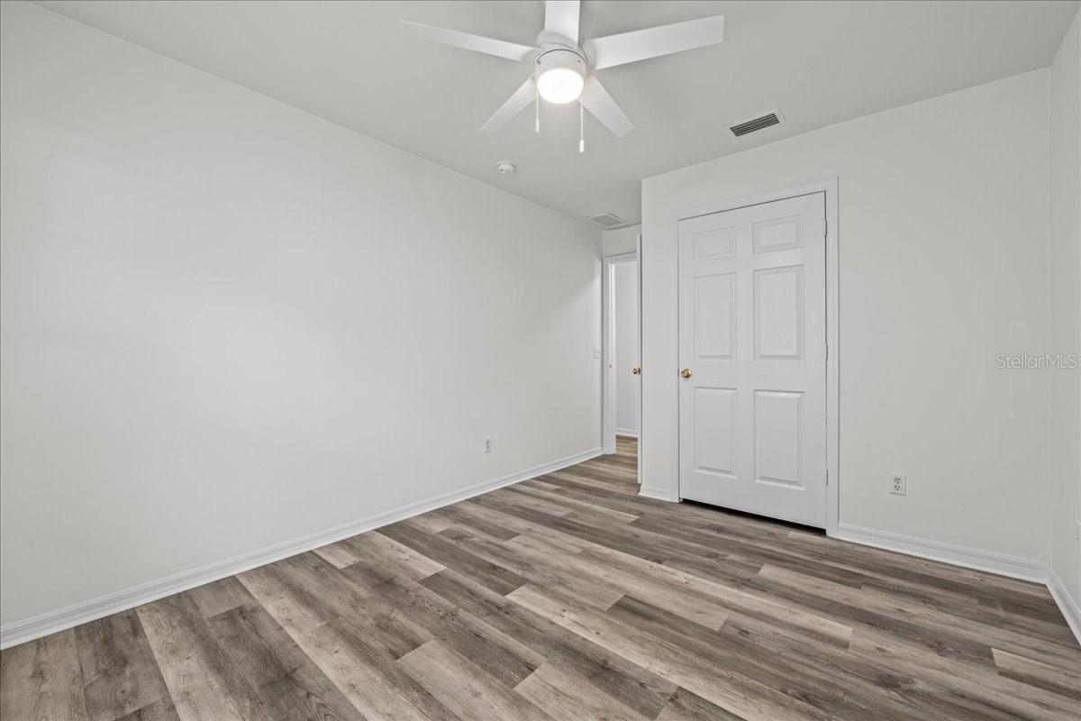 Image 14 of 26 For 415 10th Street