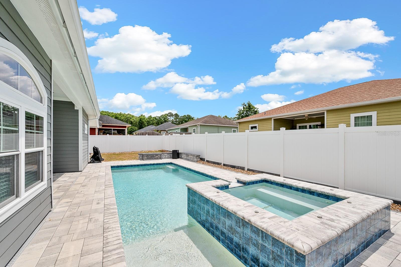 Image 3 of 33 For 19152 228th Way