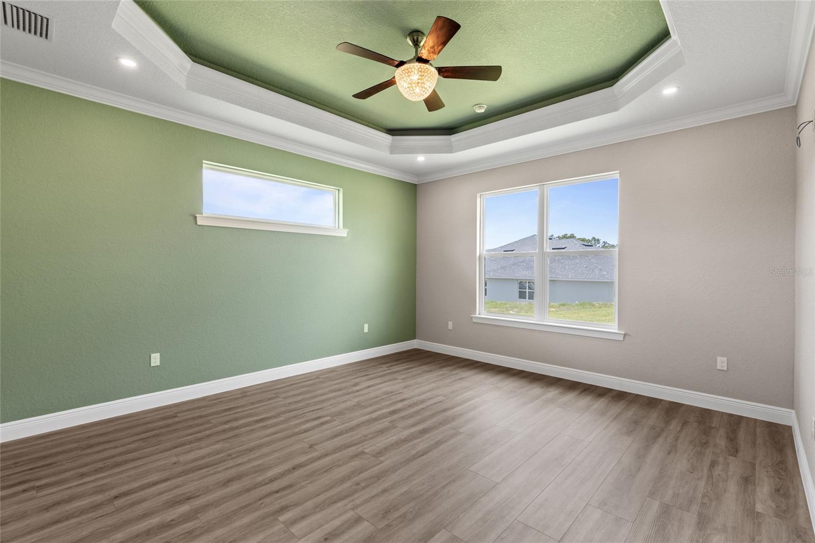 Image 18 of 36 For 17887 72nd Street Road