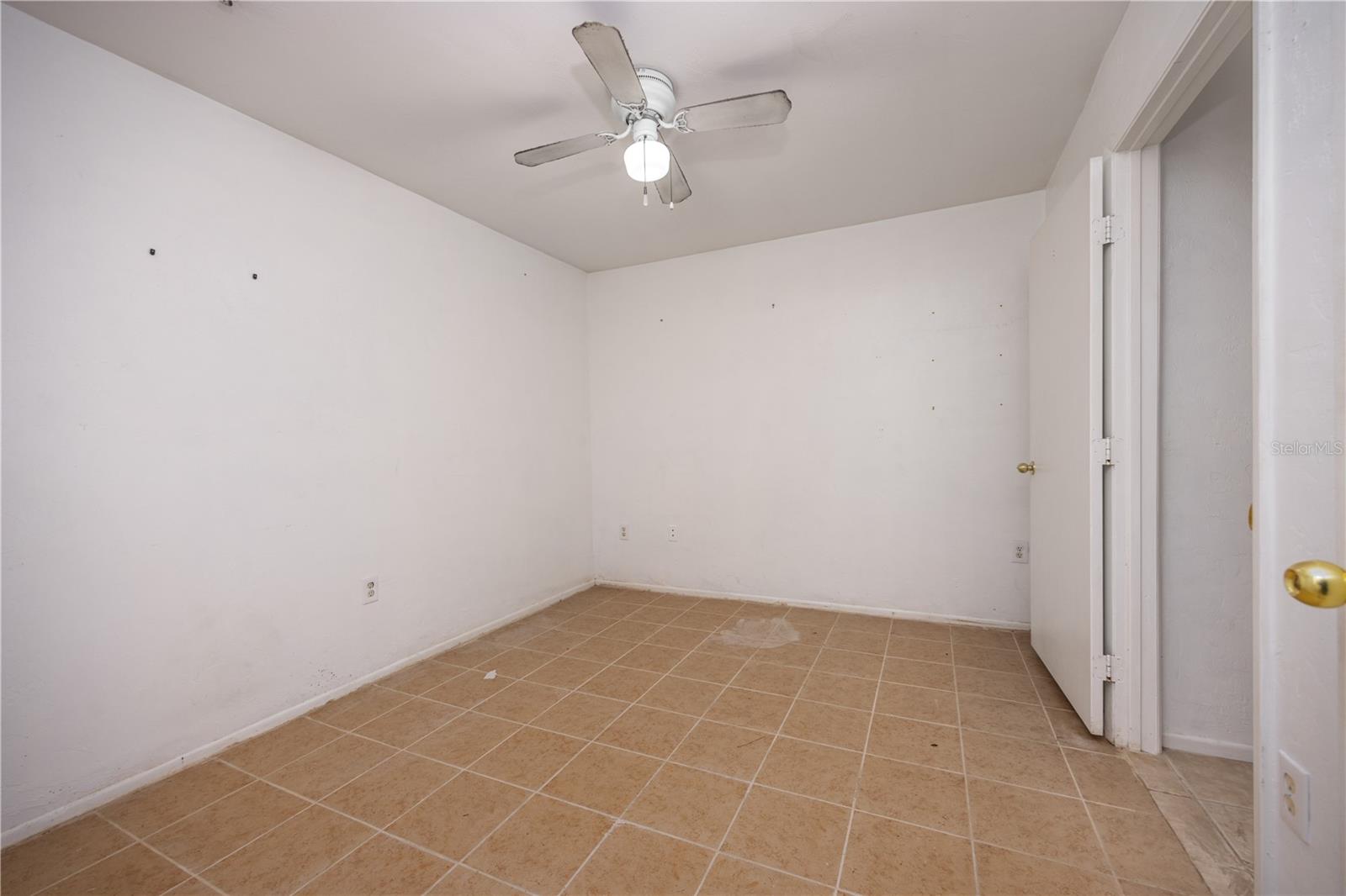 Image 22 of 34 For 4000 23rd Street 1-106