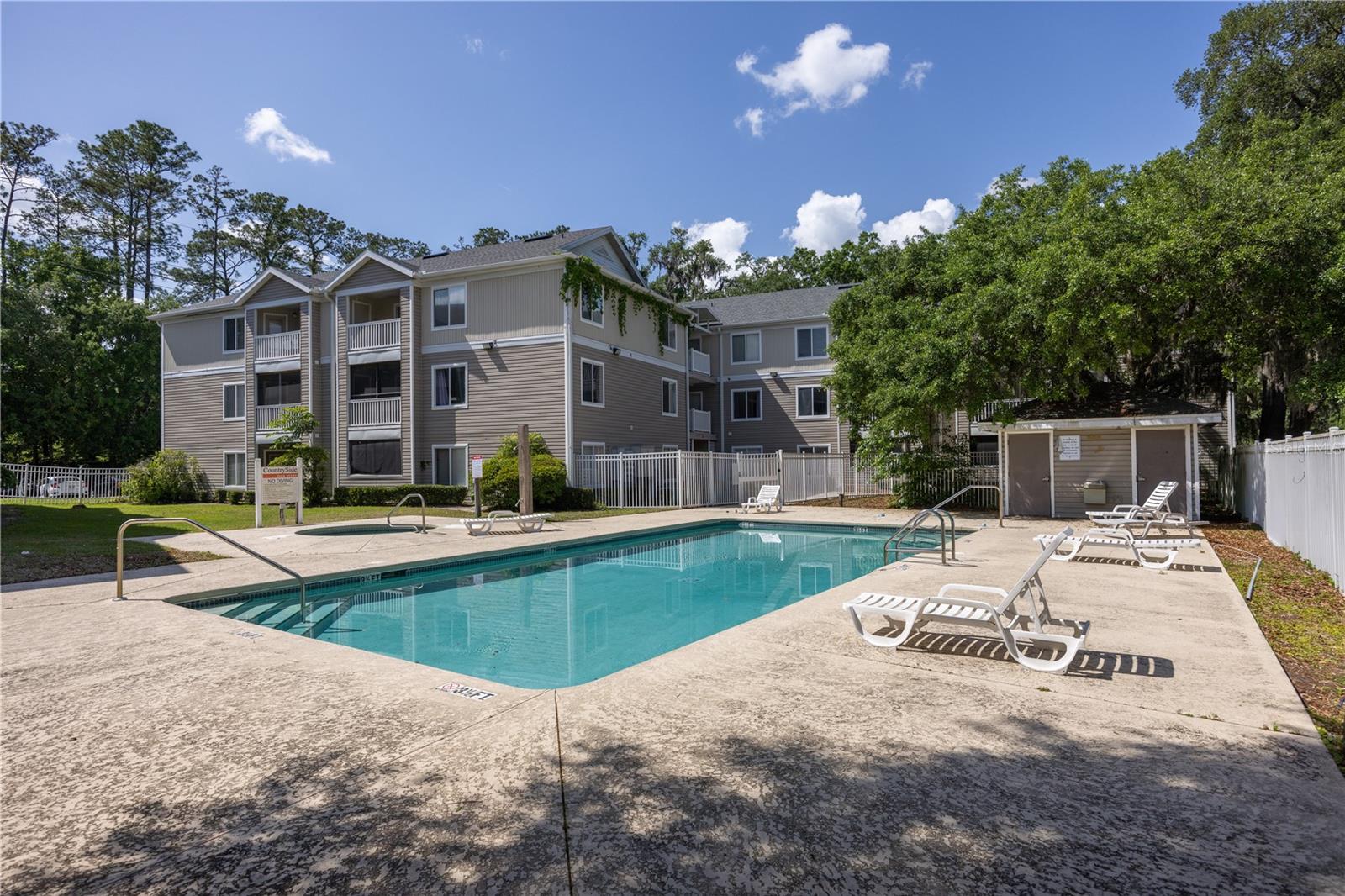 Image 29 of 34 For 4000 23rd Street 1-106