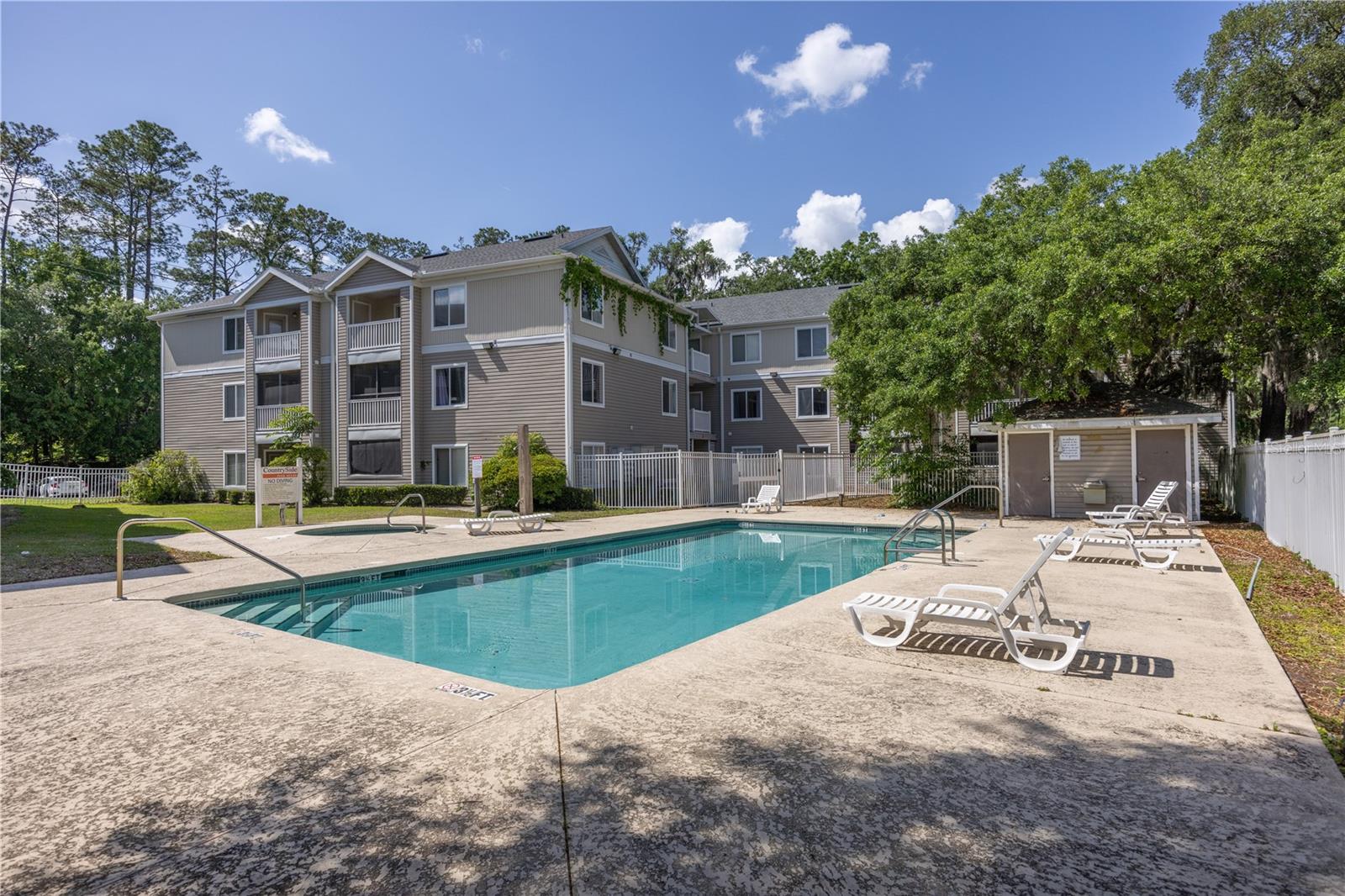 Image 25 of 33 For 4000 23rd Street 5-105