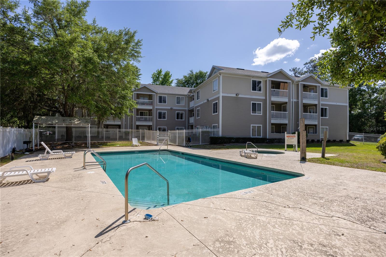 Image 26 of 33 For 4000 23rd Street 5-105
