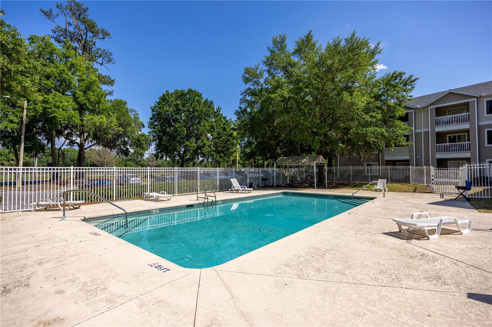 Image 27 of 33 For 4000 23rd Street 5-105