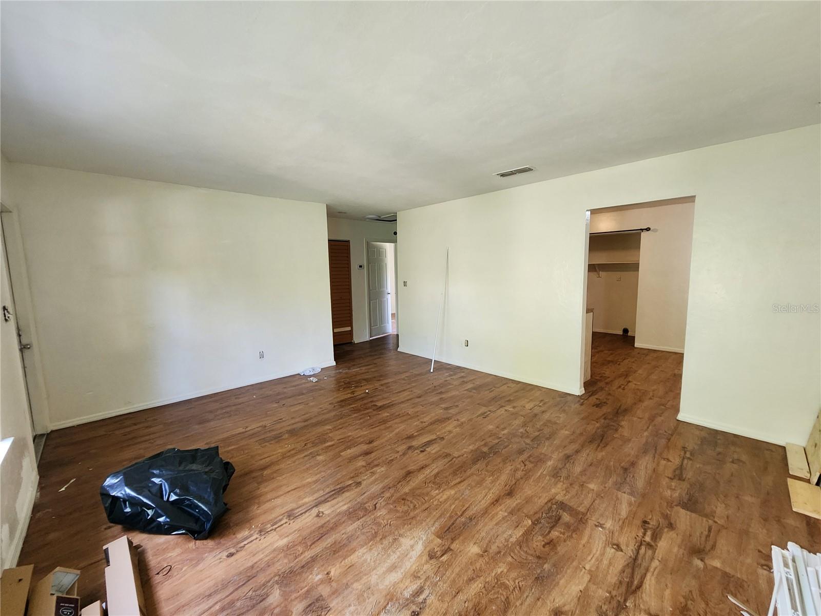 Image 2 of 8 For 5817 23 Terrace 4