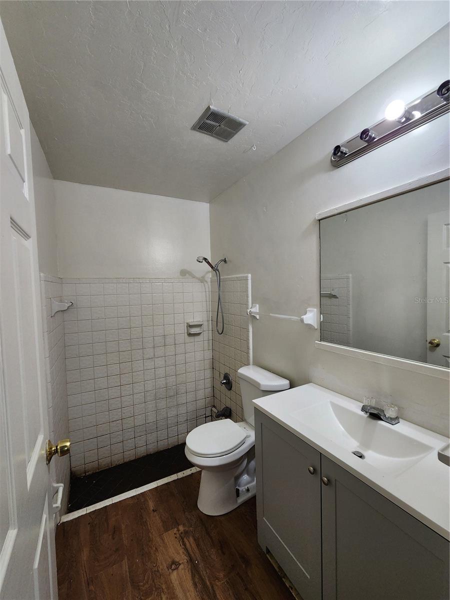 Image 6 of 8 For 5817 23 Terrace 4