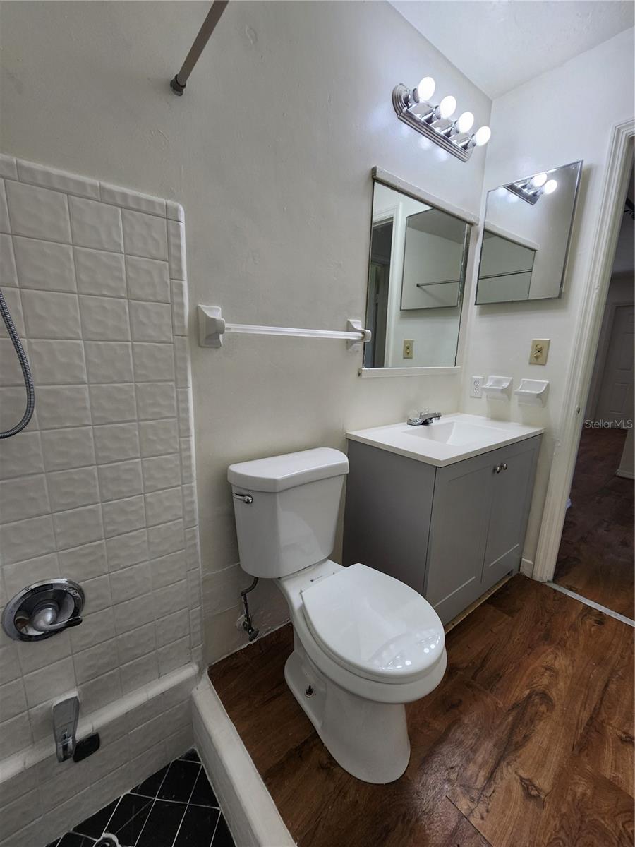 Image 8 of 8 For 5817 23 Terrace 4