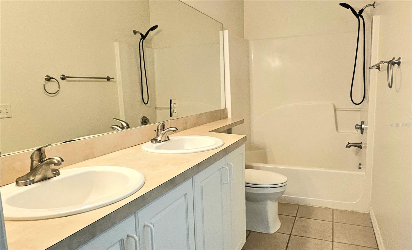 Image 13 of 34 For 13200 Newberry Road 86