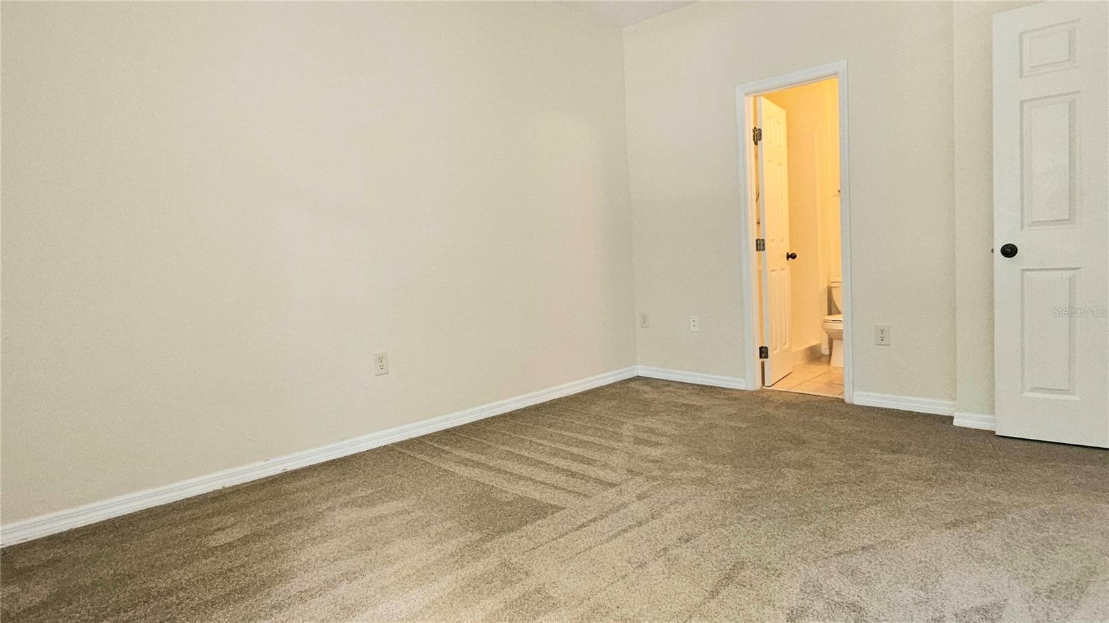 Image 16 of 34 For 13200 Newberry Road 86