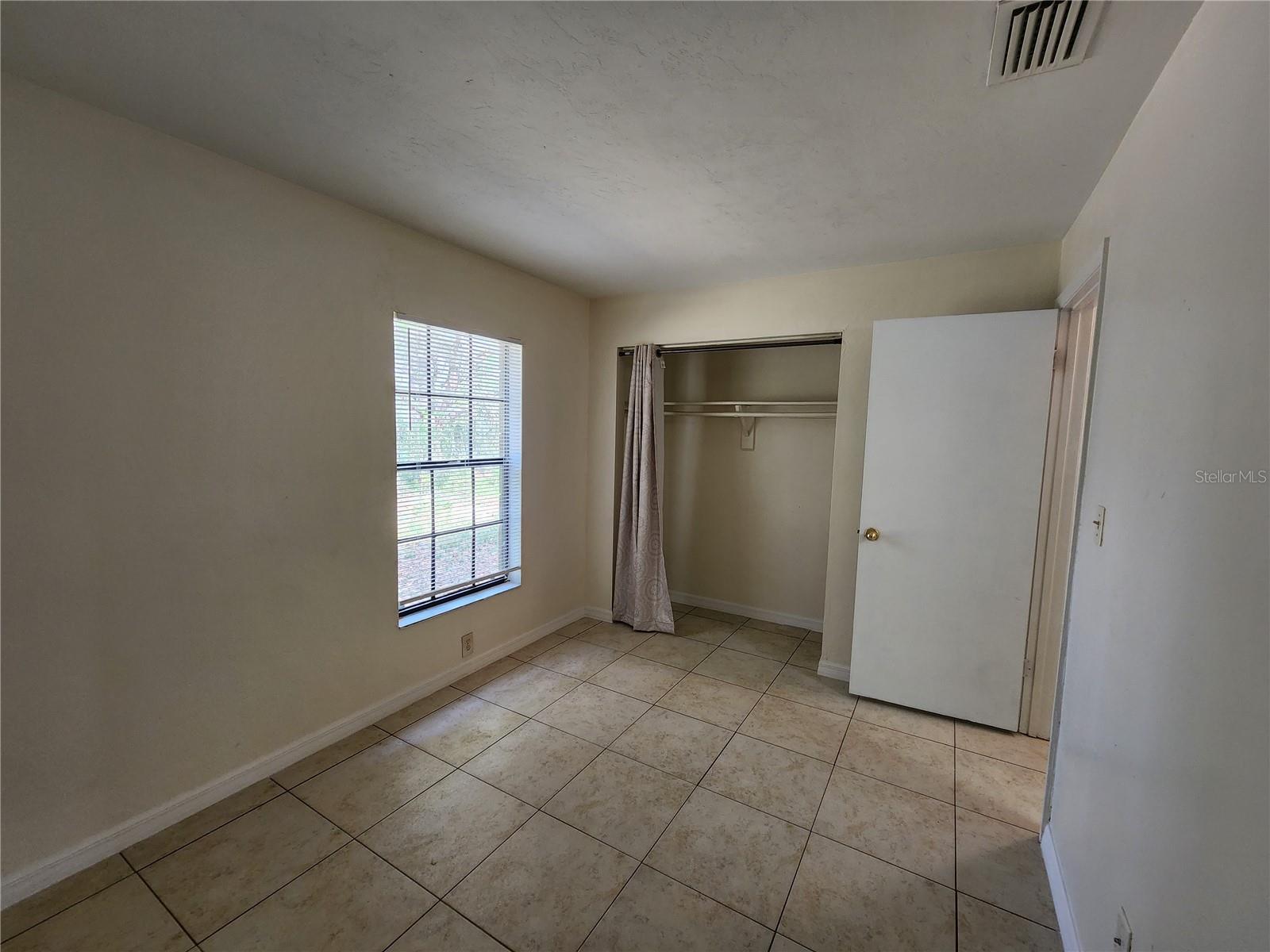 Image 18 of 31 For 6140 26 Street