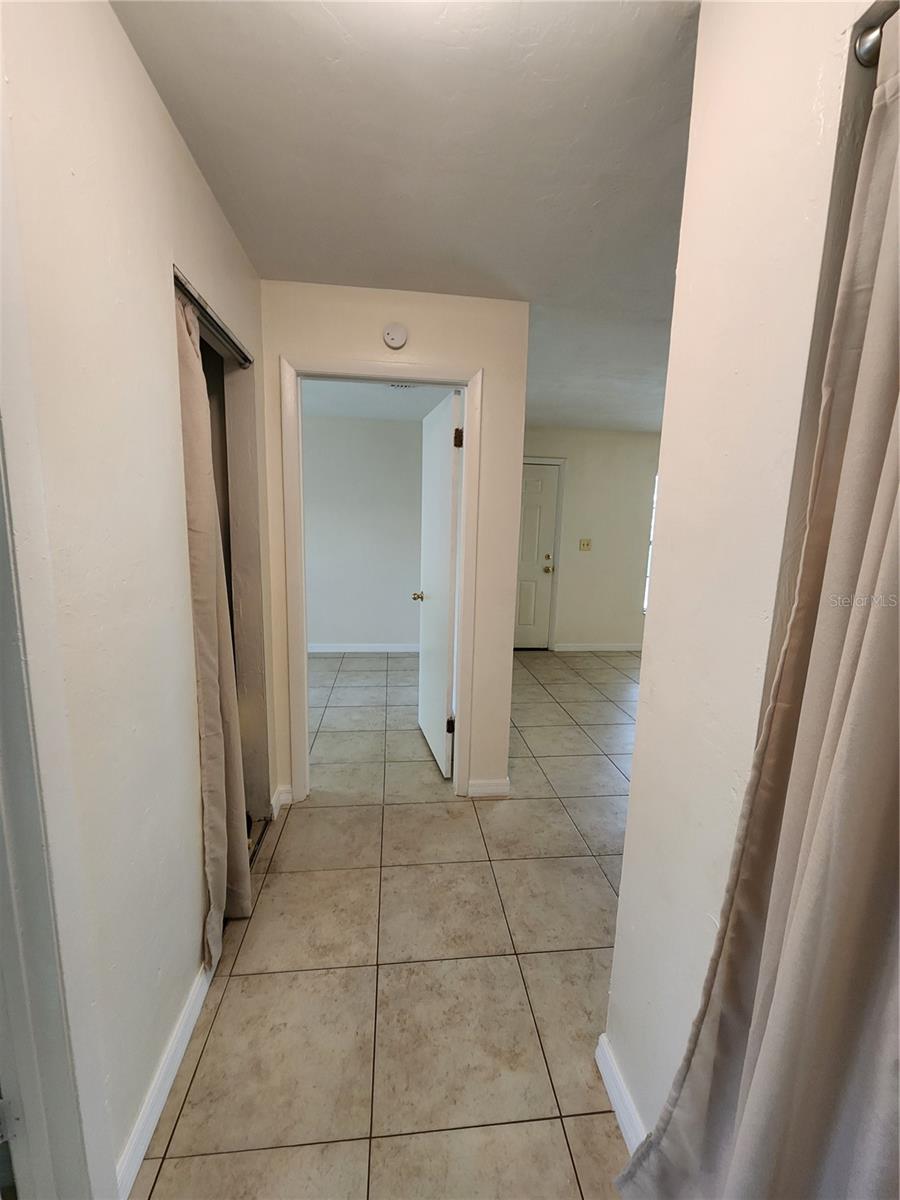 Image 20 of 31 For 6140 26 Street