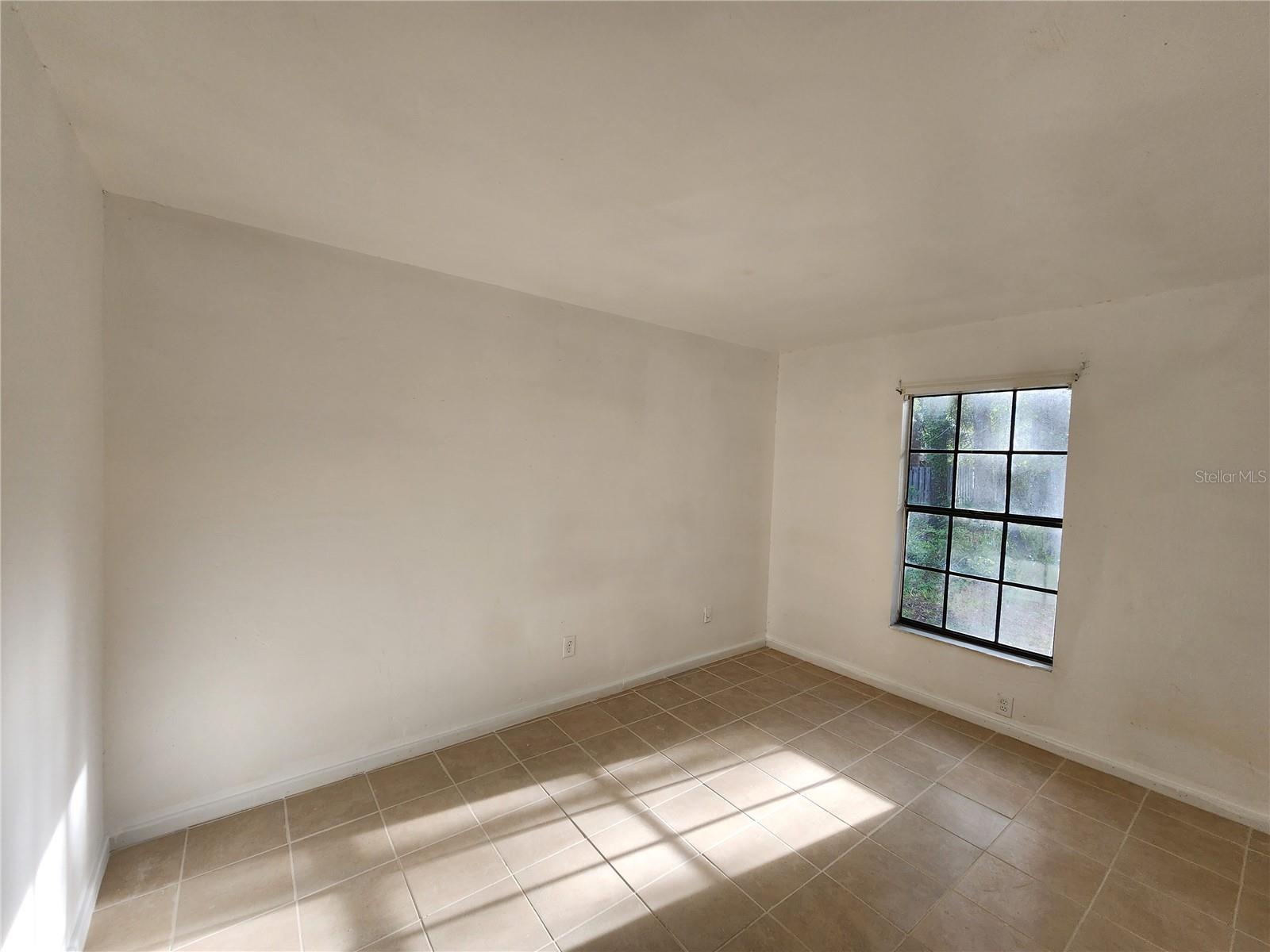 Image 9 of 17 For 6136 26 Street
