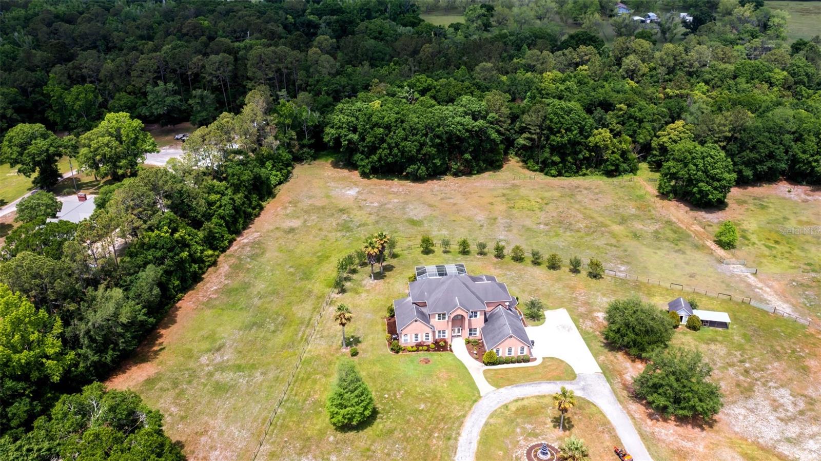 Image 4 of 59 For 1309 Bessent Road