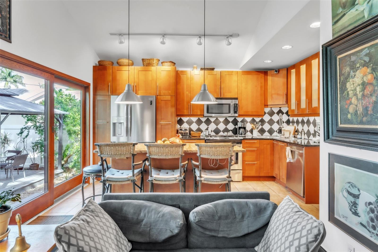 Image 12 of 21 For 161 27th Avenue N