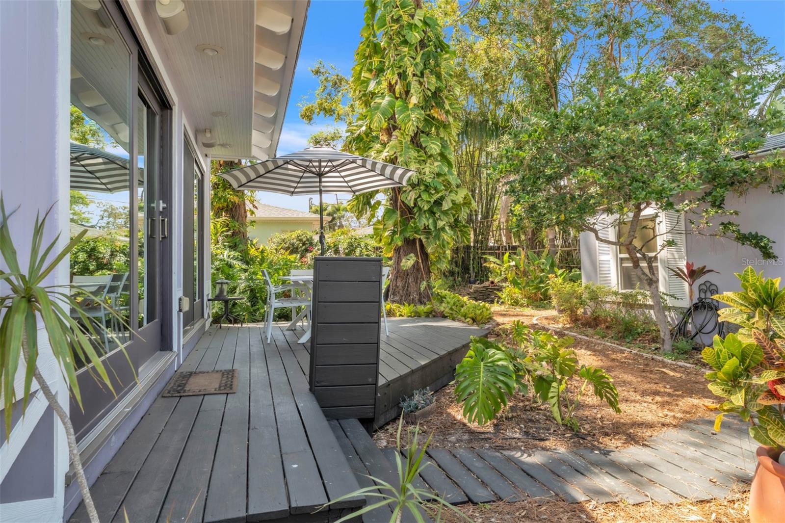 Image 15 of 21 For 161 27th Avenue N