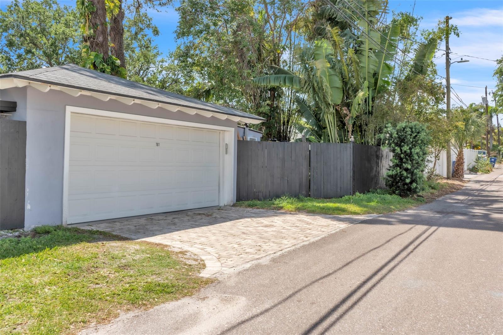 Image 3 of 21 For 161 27th Avenue N
