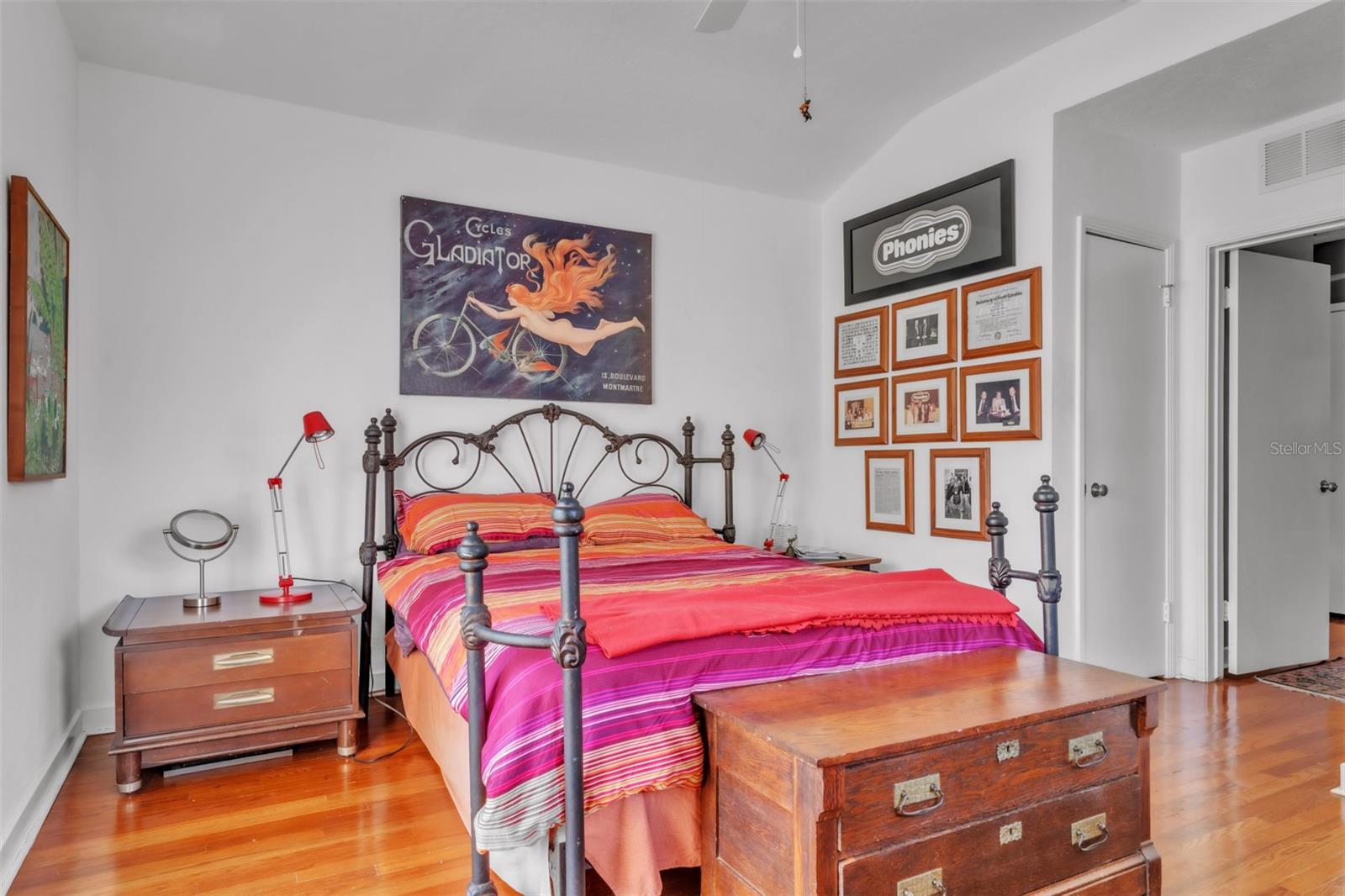 Image 5 of 21 For 161 27th Avenue N