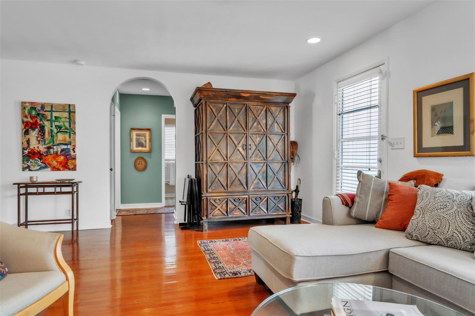 Image 7 of 21 For 161 27th Avenue N