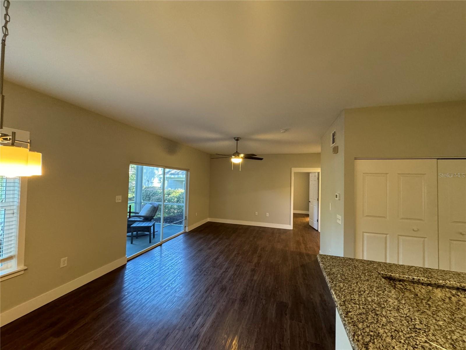 Image 3 of 17 For 10000 52nd Avenue V 139