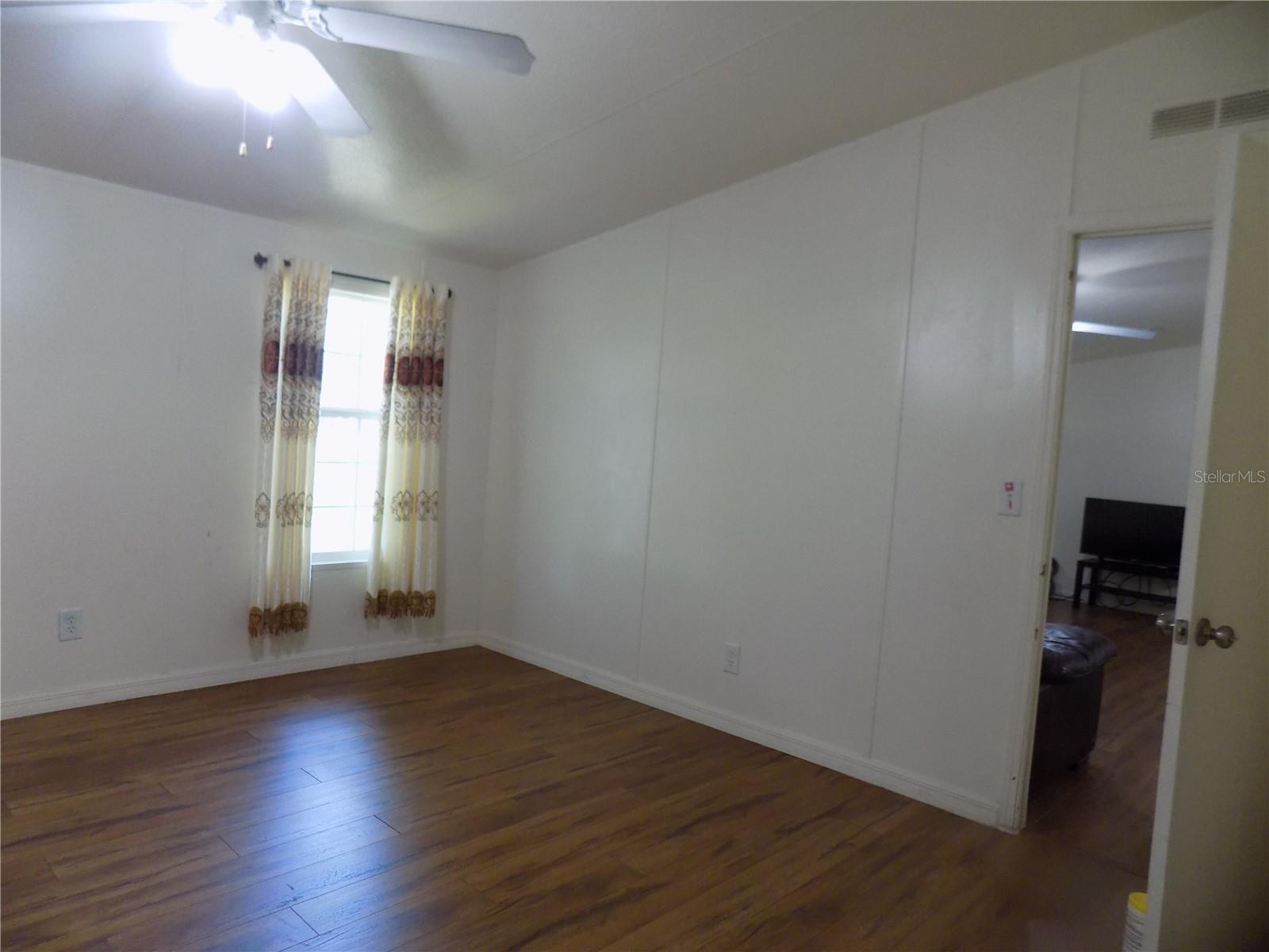 Image 21 of 23 For 12428 Archer Road