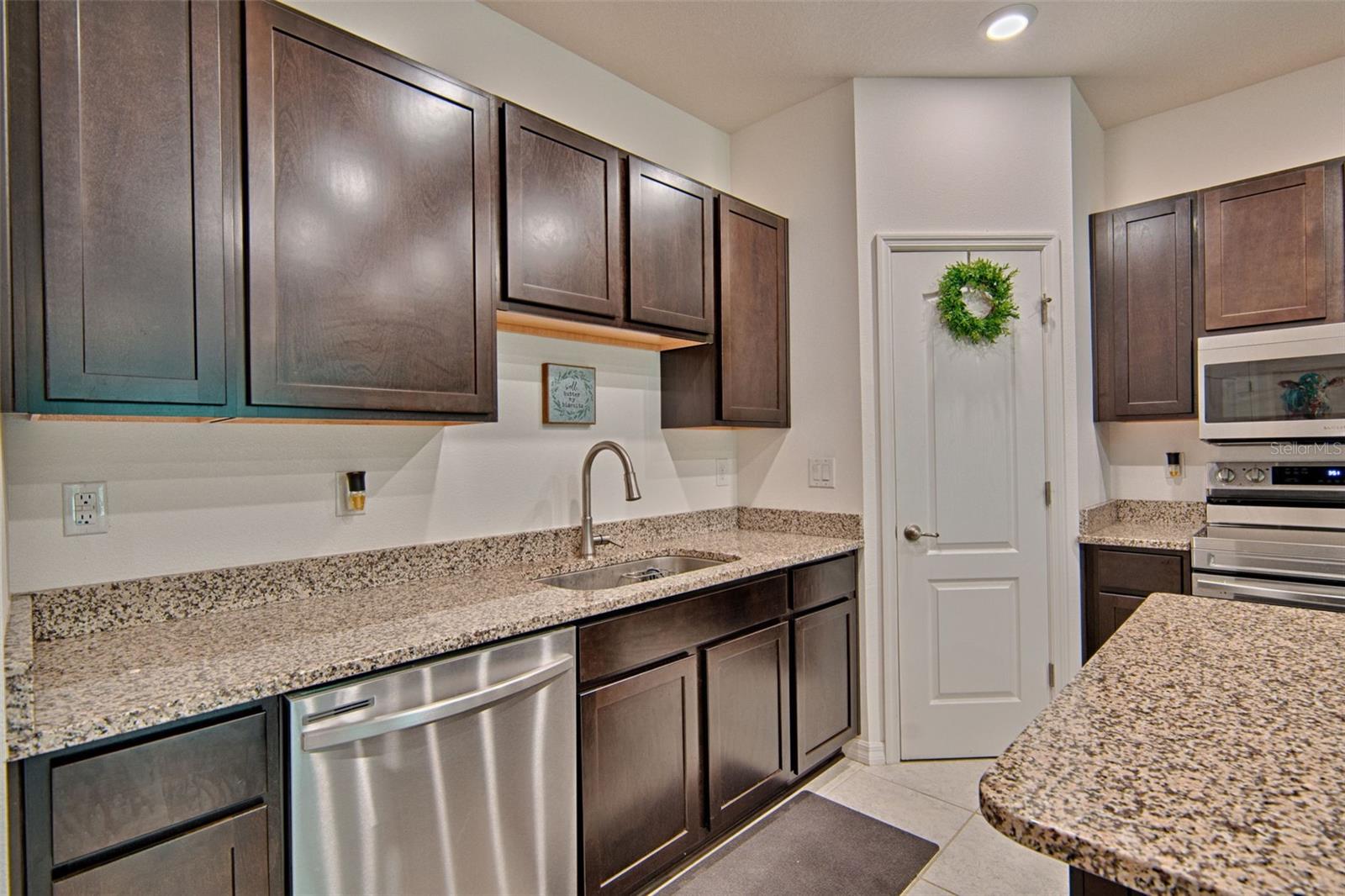 Image 7 of 29 For 12504 7th Place