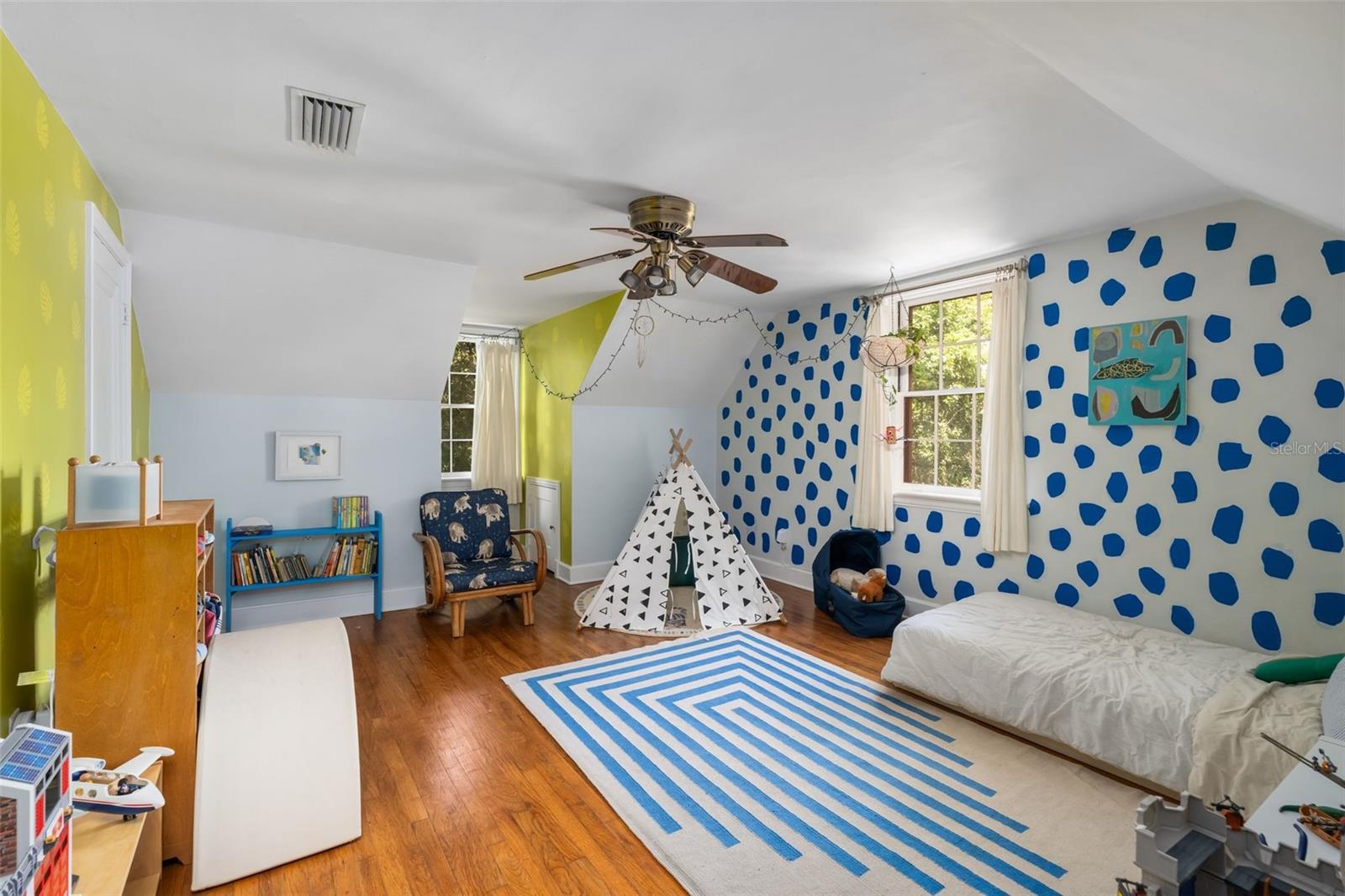 Image 14 of 41 For 535 9th Avenue
