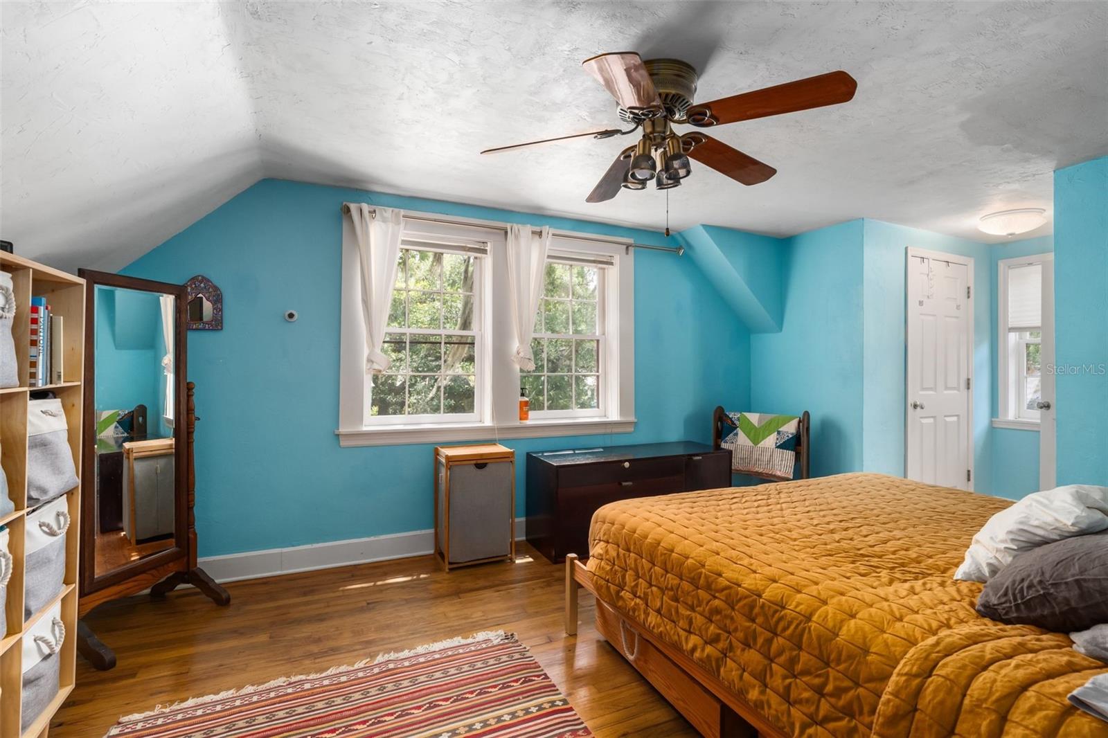 Image 18 of 41 For 535 9th Avenue