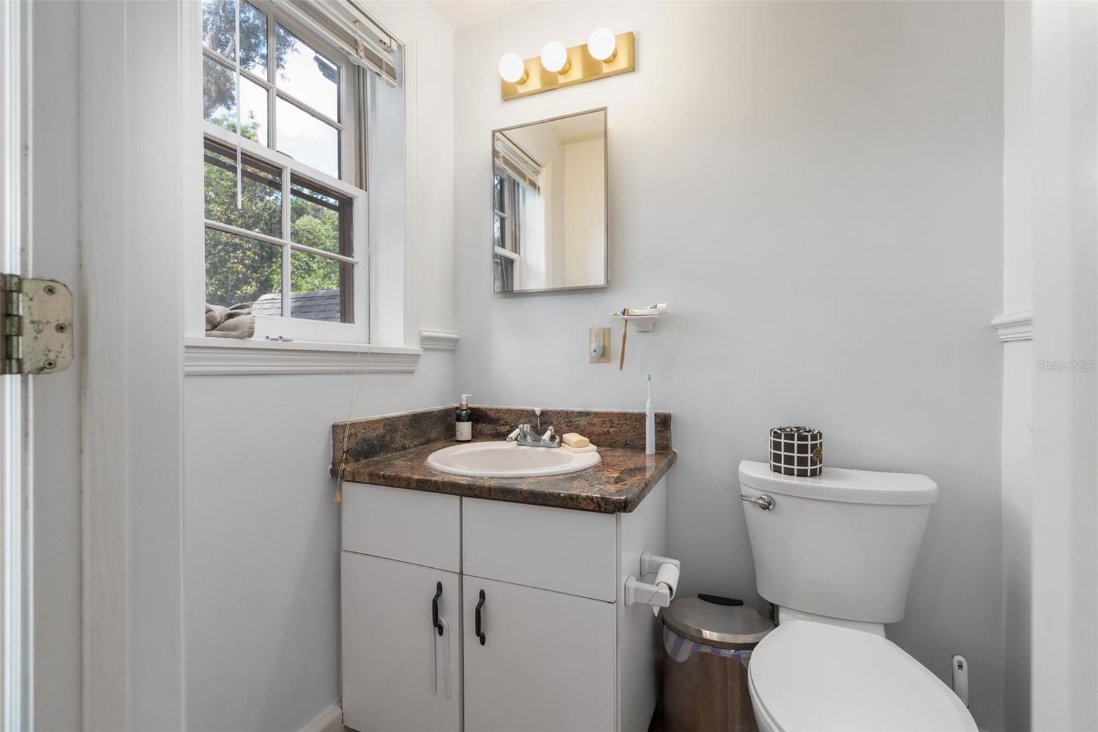 Image 20 of 41 For 535 9th Avenue