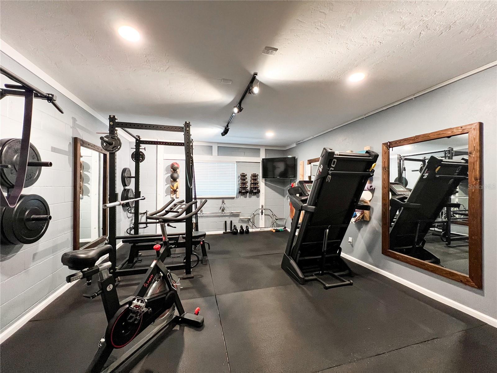 Image 65 of 76 For 8115 236th Street