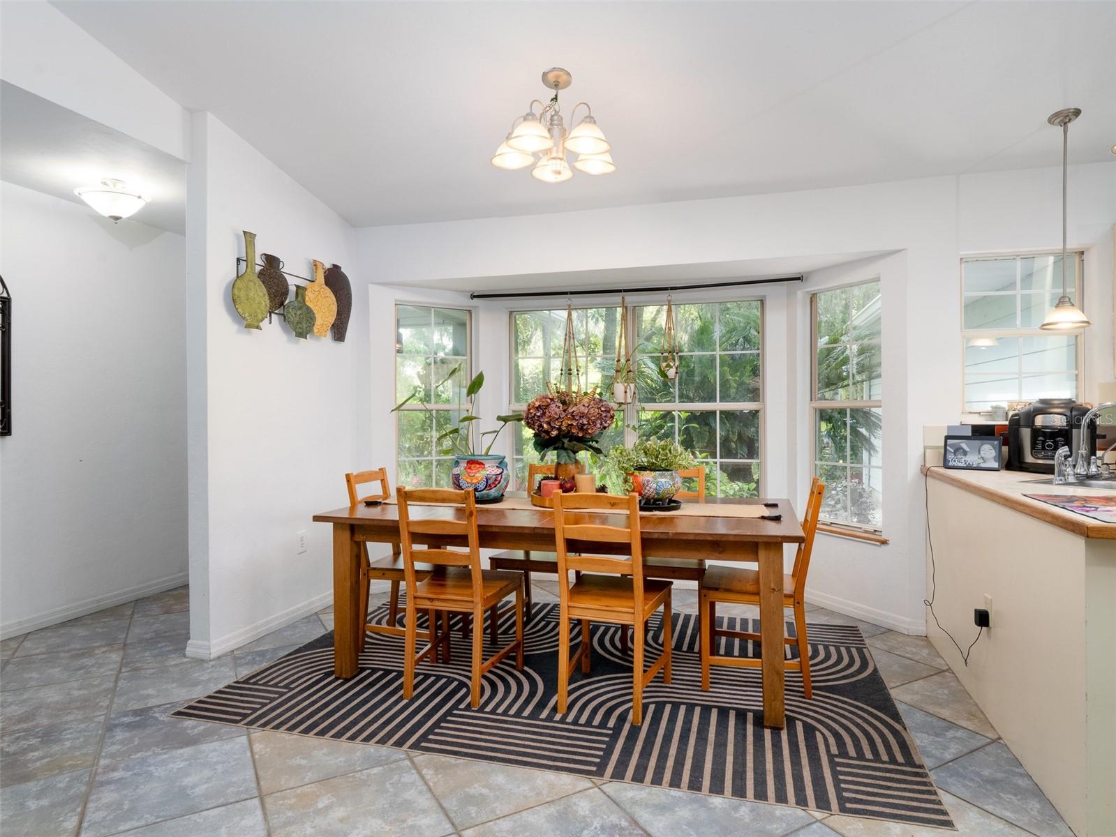 Image 14 of 54 For 818 202 Street