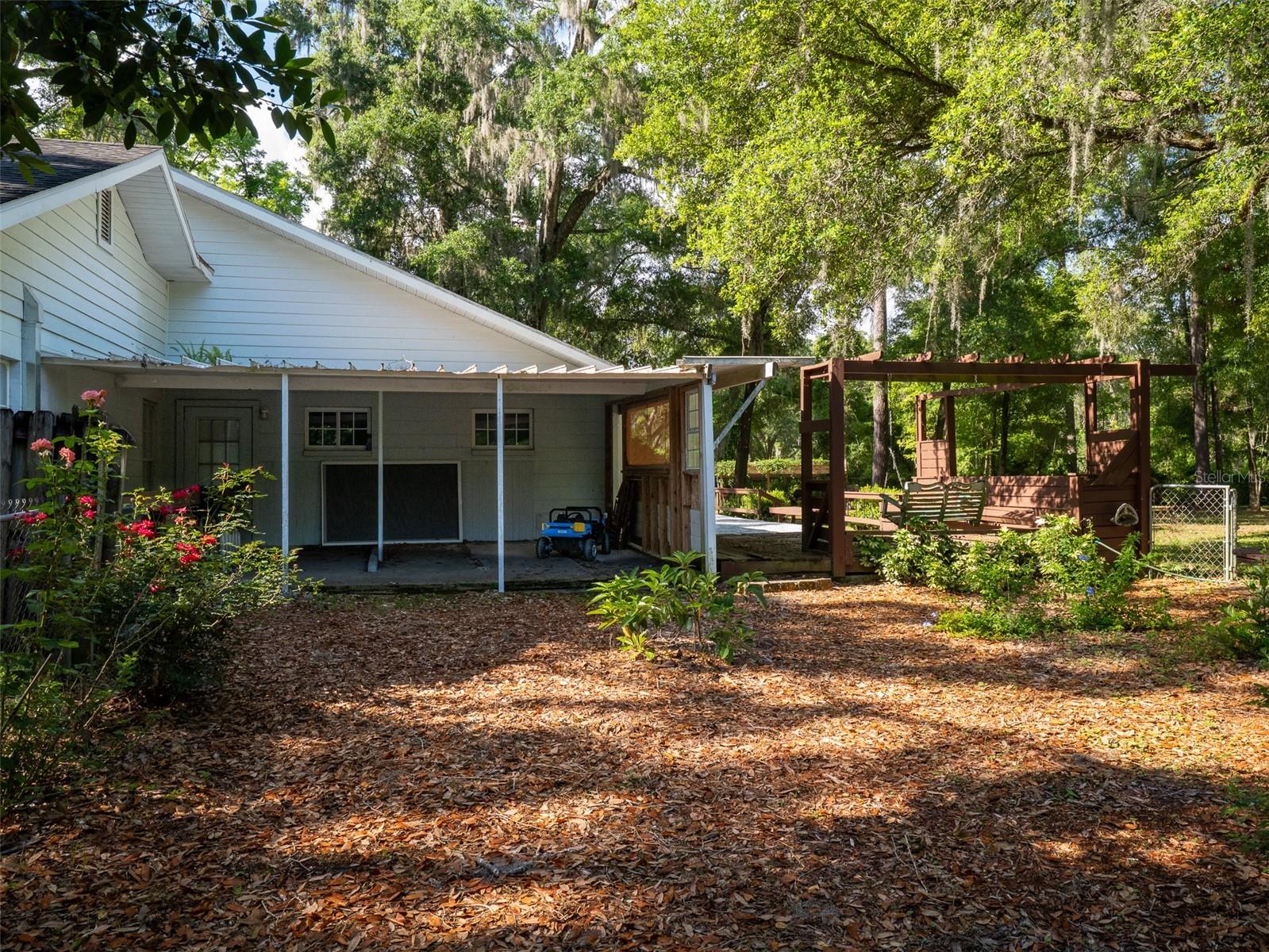 Image 39 of 54 For 818 202 Street