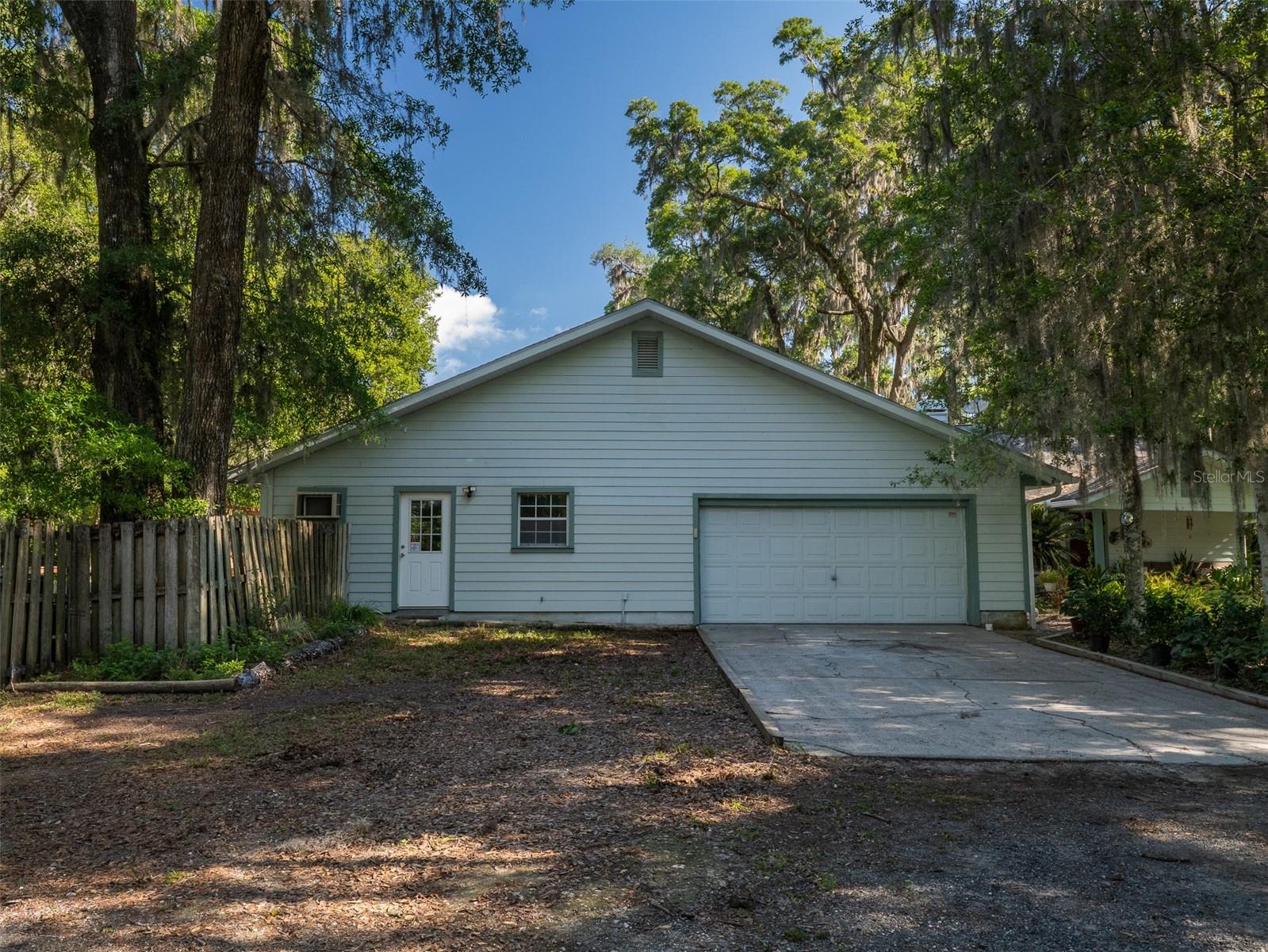 Image 6 of 54 For 818 202 Street