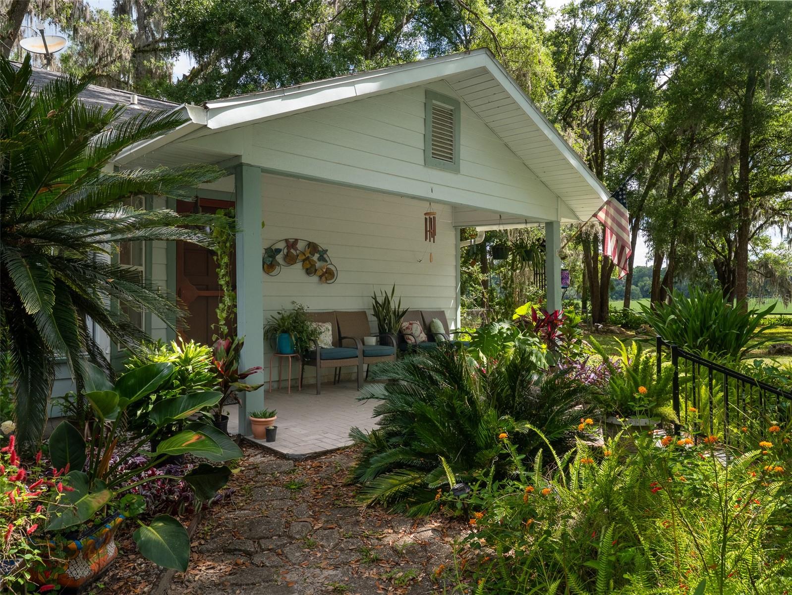 Image 7 of 54 For 818 202 Street