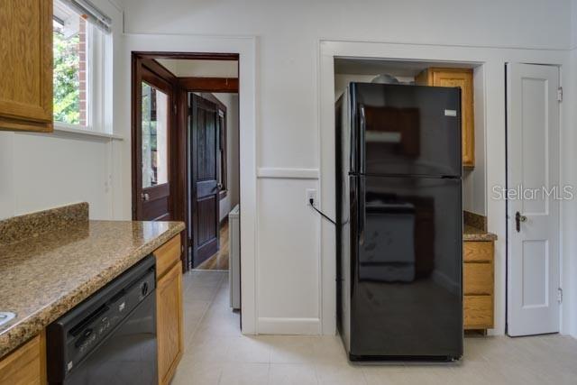 Image 3 of 12 For 113 11th Street 1-2