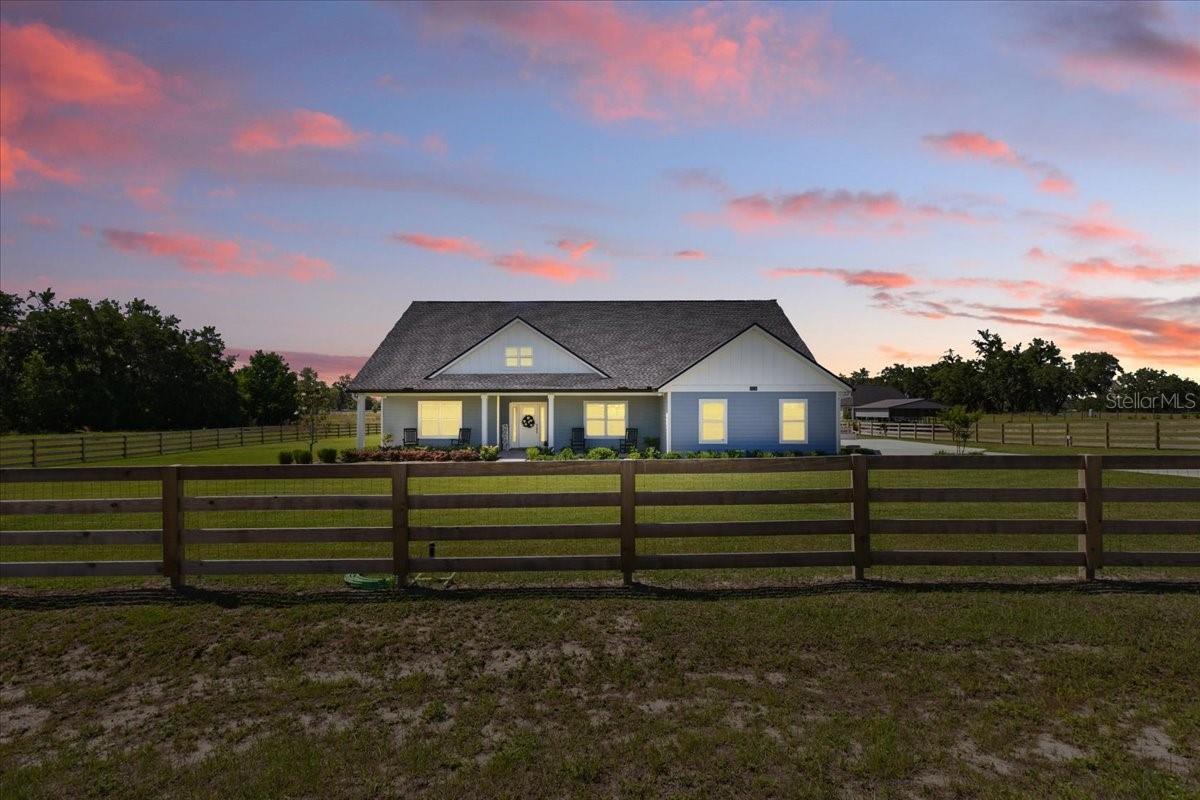 Image 14 of 62 For 8968 122nd Street