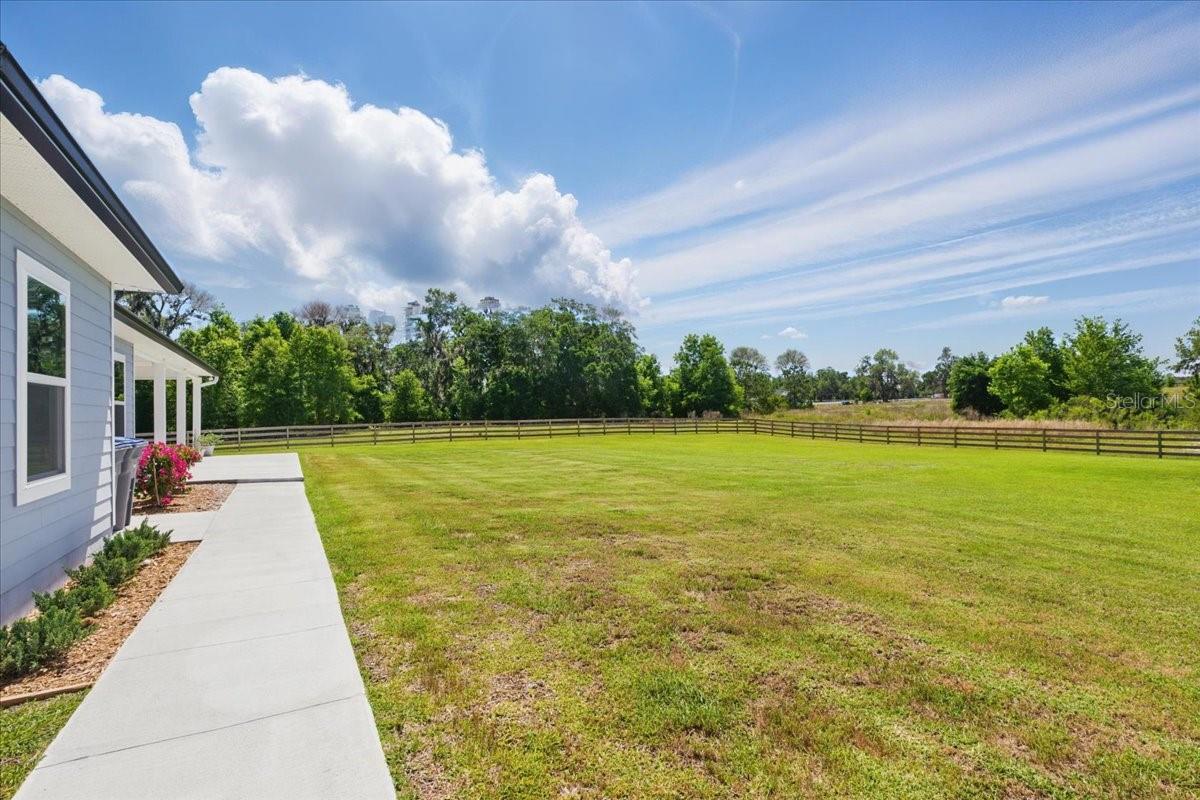 Image 37 of 62 For 8968 122nd Street