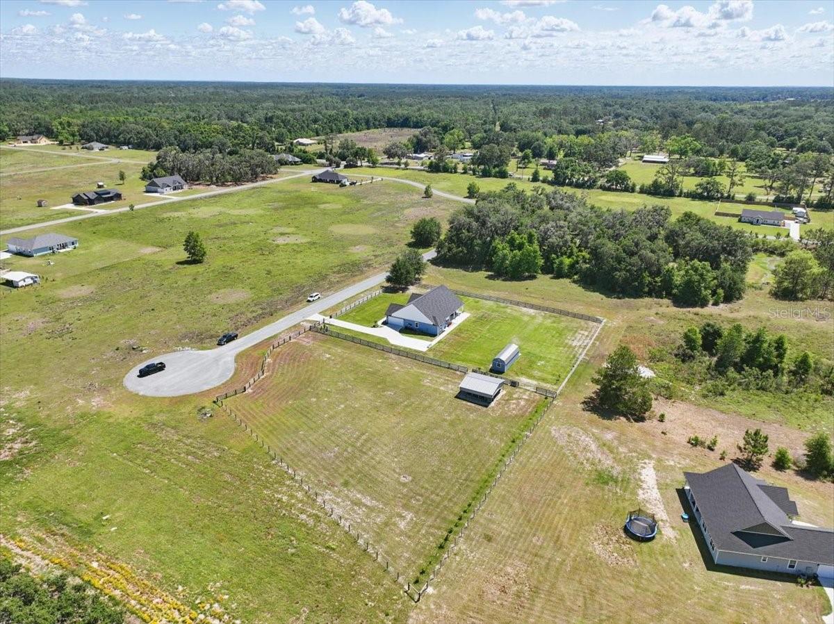 Image 6 of 62 For 8968 122nd Street