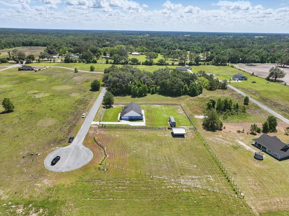 Image 7 of 62 For 8968 122nd Street