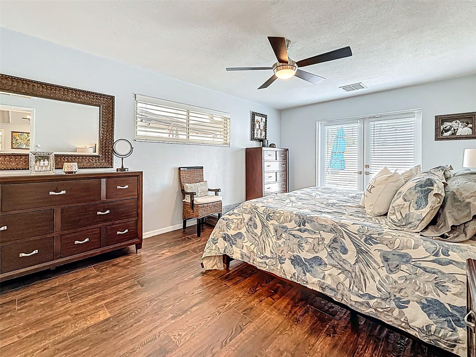 Image 32 of 82 For 1120 81st Street S